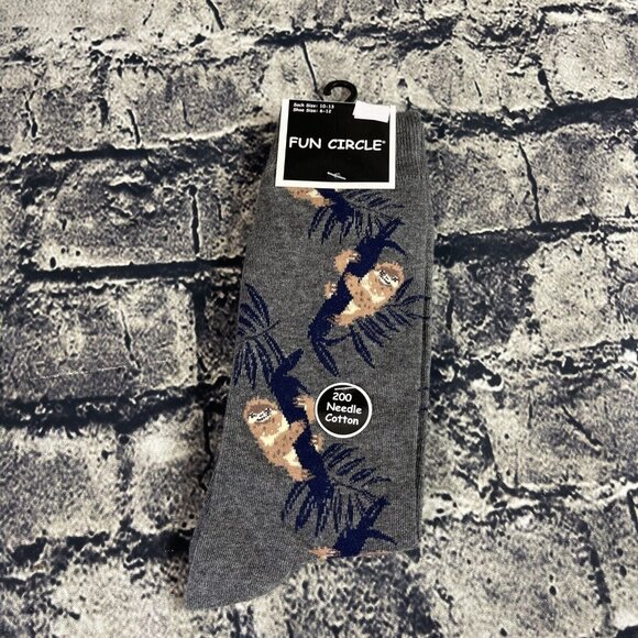 Fun Circle Men's Gray Sloth Sox size 10-13 Crew Socks 1 Pair Shoe sz 6-12 - Picture 1 of 7